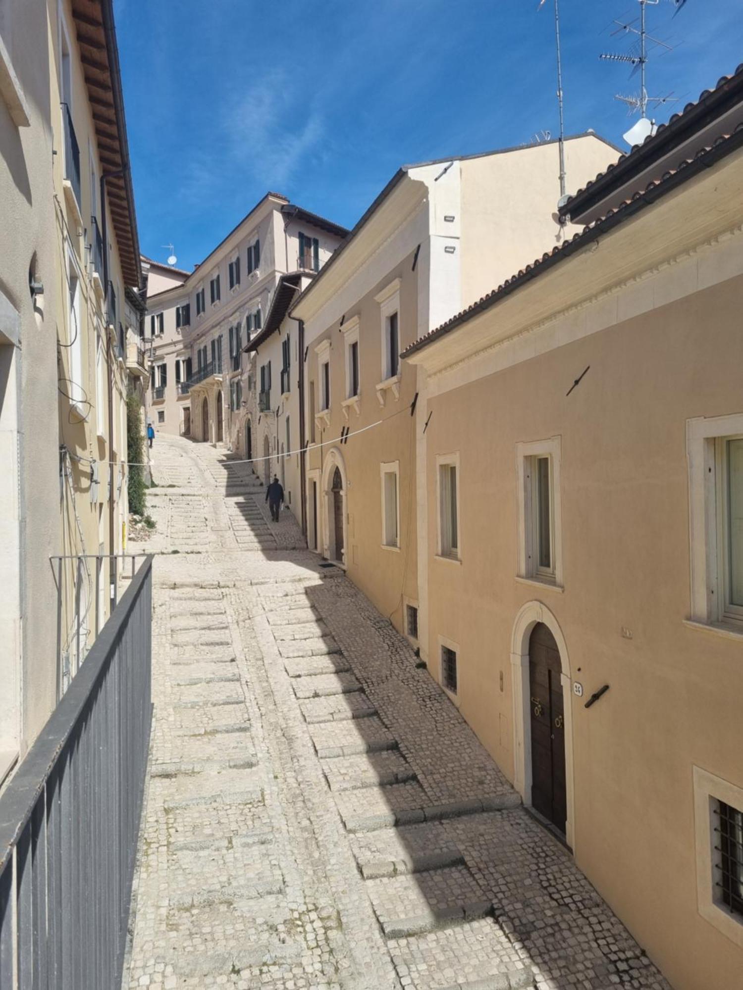 Dimora Grotta Masciarelli Hotel LʼAquila Екстериор снимка
